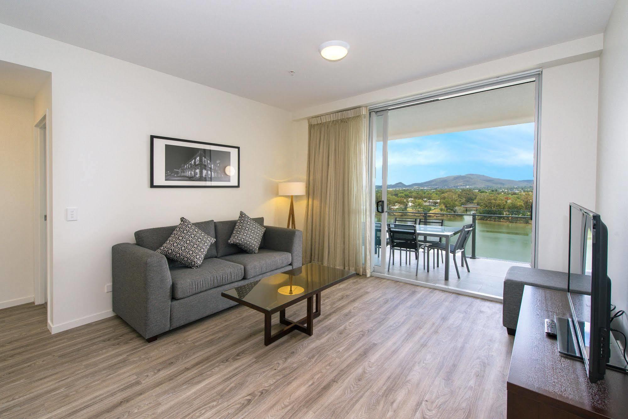 Empire Apartment Hotel Rockhampton Exteriér fotografie